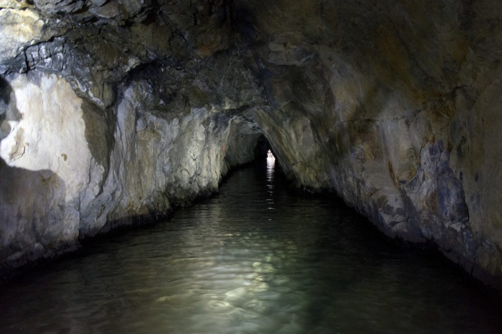 梅窩景色 銀礦洞