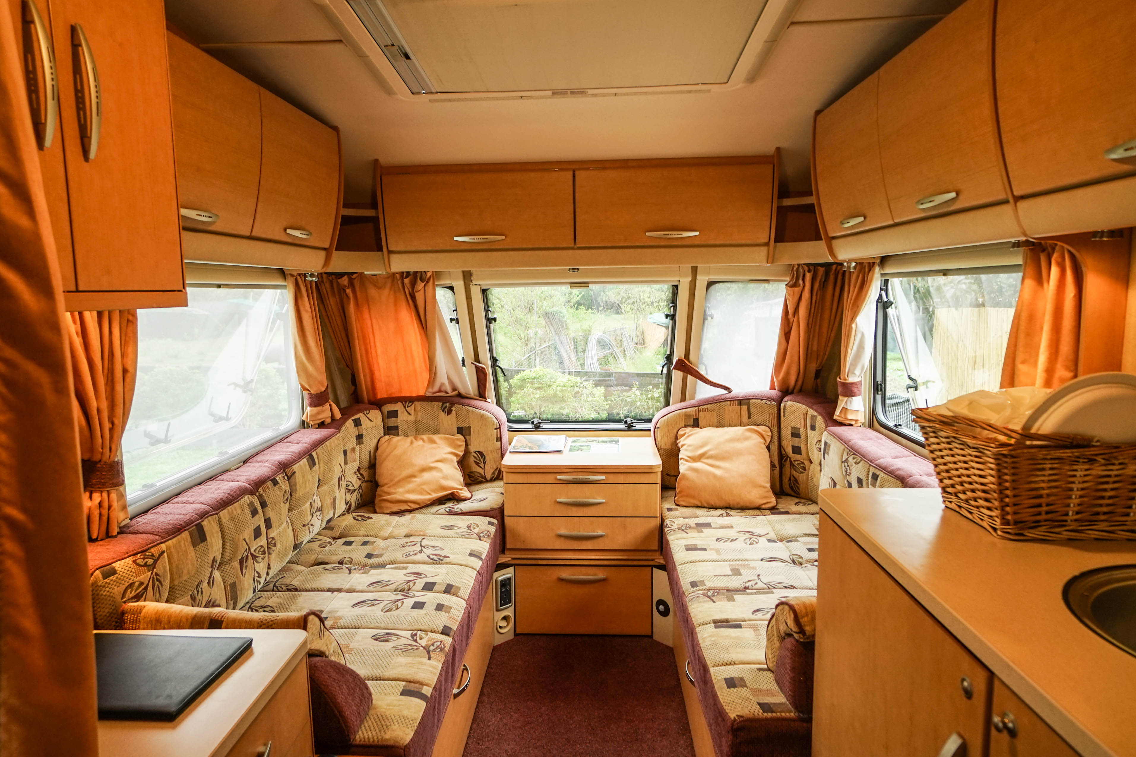 貝澳露營車設施