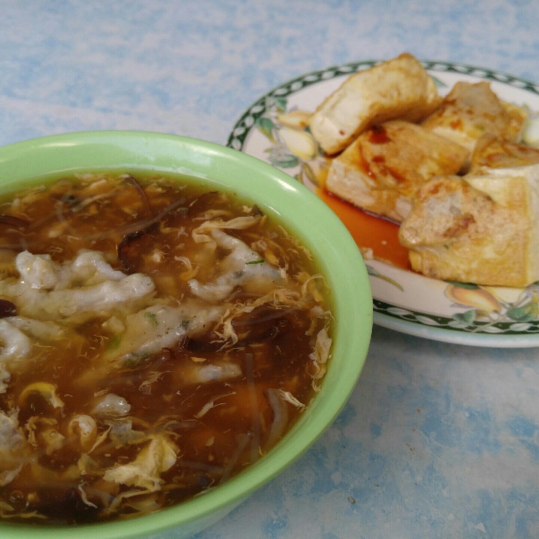 南丫島港式小食, 南丫島, 小食, 港式小食, 地道, 小店, 食店, 零食, 小食, 榕樹灣大街, 榕樹灣, 索罟灣, 榕樹灣民宿, 金卷食品, 鳳凰卷, 車仔麵, 蔡記小食, 建興亞婆豆腐花, 豆腐花, 亞婆豆腐花