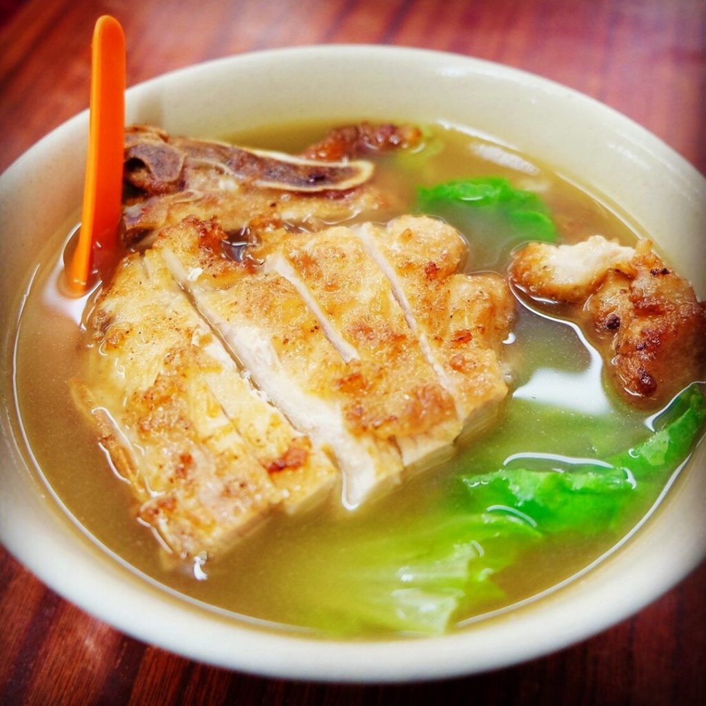 灣仔特色麵家, 永華麵家, 鳳城小食, 九記牛什粉麵, 雲吞麵, 食店, 細蓉, 牛什, 粉麵, 灣仔, 灣仔食店, 麵店, 香港島, 市區, 豬排麵, 鳳城豬排麵, 名樂居, Mingle Place, By the Park, With the Stars, Wanchai