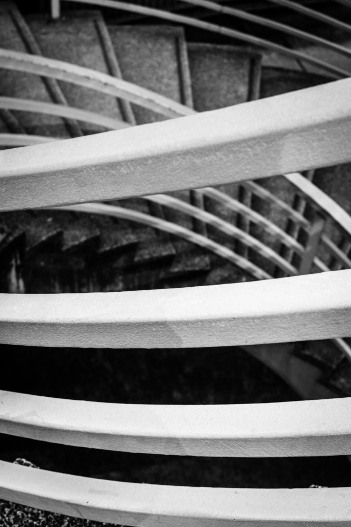 攝影, 攝影熱點, 香港島, 中環, 中環攝影熱點, 添馬公園, 終審法院, 電車站, 遮打花園, 環形樓梯, 長曝攝影, 威靈頓街, 士丹利街, 陸羽茶室, 鏞記酒家, 國際金融中心, 街頭拍攝, Holimood, Photography, Hong Kong photography, Central, Mingle Place, By the Park, With the Stars, 香港島酒店