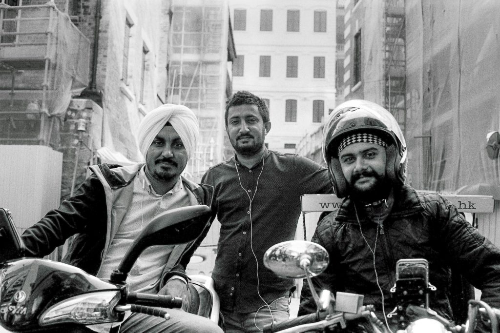 攝影, 攝影熱點, 香港島, 中環, 中環攝影熱點, 添馬公園, 終審法院, 電車站, 遮打花園, 環形樓梯, 長曝攝影, 威靈頓街, 士丹利街, 陸羽茶室, 鏞記酒家, 國際金融中心, 街頭拍攝, Holimood, Photography, Hong Kong photography, Central, Mingle Place, By the Park, With the Stars, 香港島酒店