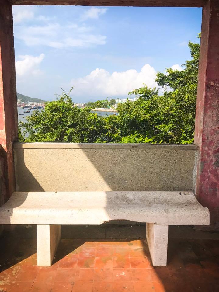 長洲, Holimood, 長洲深度遊, 東灣, 離島, B&B, 行山, 張保仔洞, 海景, 東灣, 小店, 長洲餐廳, 北帝廟, 玉虛宮, 天后廟, 五行石, 行山徑, 天后亭, 西灣, 水上活動, 島中研坊