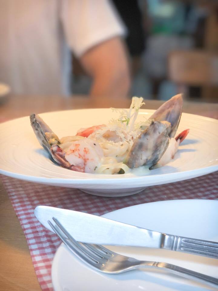 長洲, Holimood, 長洲深度遊, 東灣, 離島, B&B, 行山, 張保仔洞, 海景, 東灣, 小店, 長洲餐廳, 北帝廟, 玉虛宮, 天后廟, 五行石, 行山徑, 天后亭, 西灣, 水上活動, 島中研坊