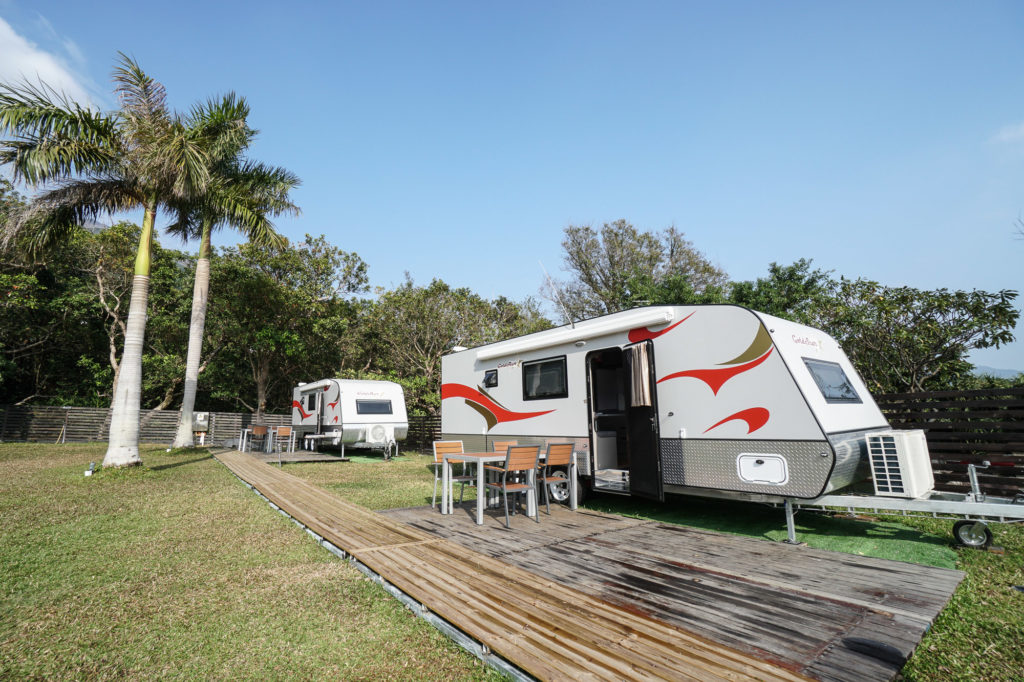 貝澳露營車, 貝澳, 長沙, 長沙海灘, 貝澳海灘, 天水圍露營車, 長沙露營車, 天水圍, 露營車, 水上活動, 滑水, 自然遊, 東涌, 大嶼山, 