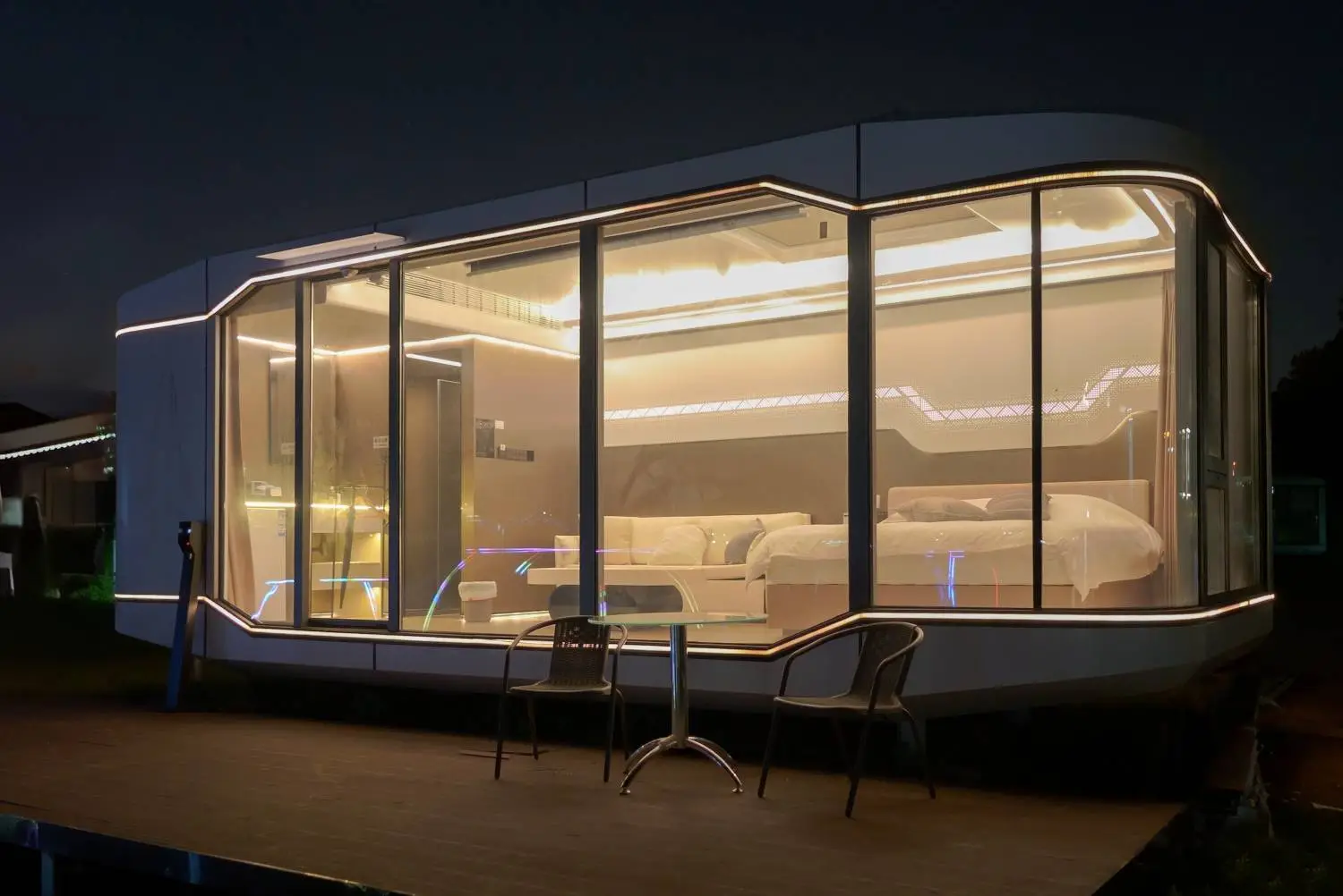 湖畔山谷 Lakeside Valley - 蓮麻坑星空營及帆船屋