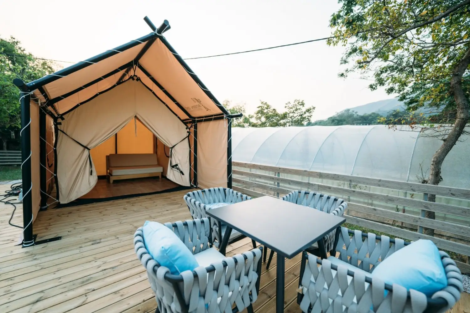 WE CAMP 元朗露營 - 15萬呎營地|豪華露營、汽車露營、塘景露營體驗 【私人花園】【全場唯一Glamping】豪華帳篷小屋連"私人花園" 1