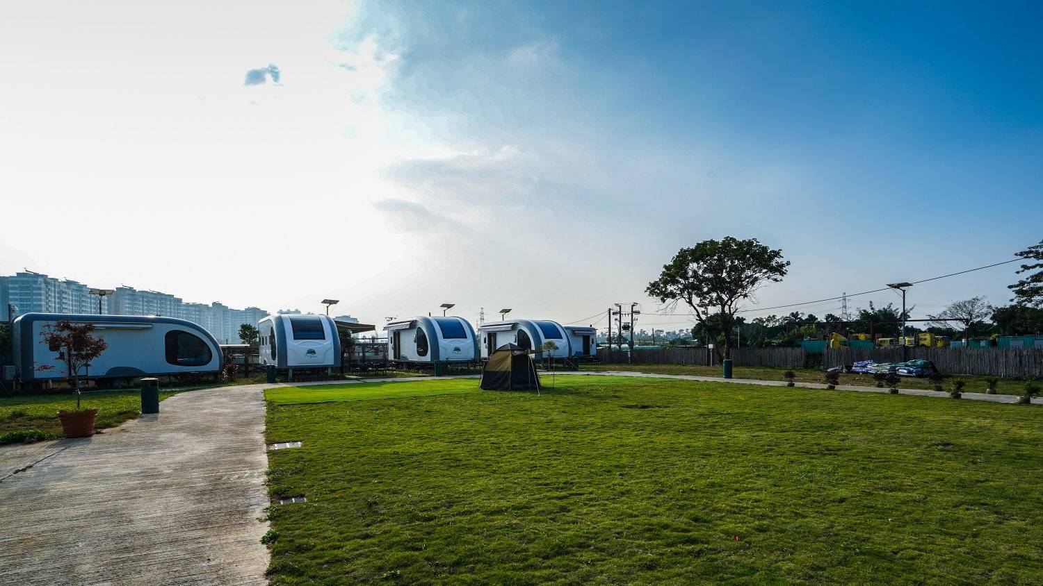 Park Nature 世外公園 - 露營車優惠&活動場地租用 【巨型天窗】觀星露營車(4-6人) (可租燒烤爐/電動麻將) 15