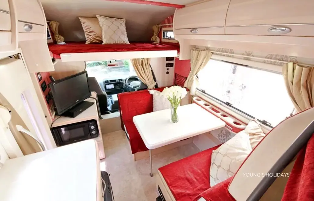 Young's Holidays - Diving Tours, Self-Drive Trips, Japan Campervans 【Tokto】Japan 5ppl RV Caravan 24 hours Rental Experience(JTSR) 2
