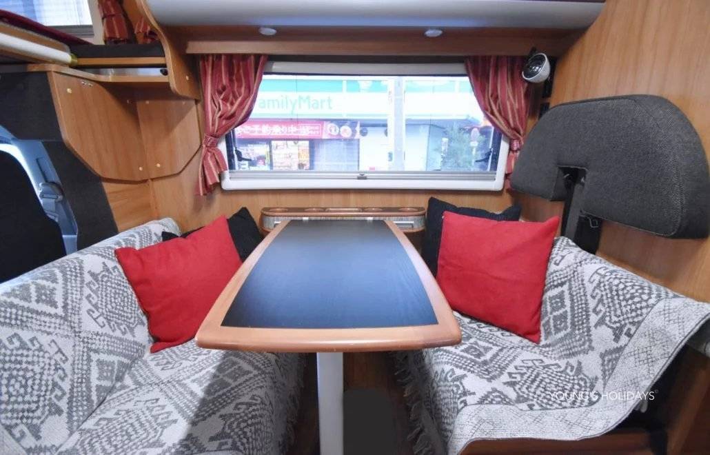 Young's Holidays - Diving Tours, Self-Drive Trips, Japan Campervans 【Tokyo】Japan 6ppl RV Caravan 24 hours Rental Experience(JOHR) 9