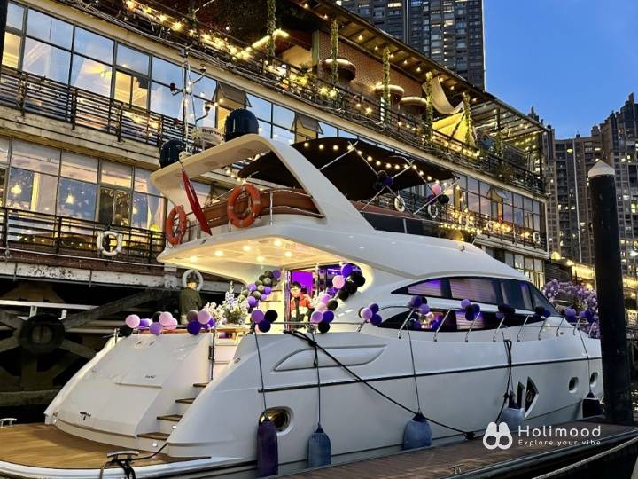 Holimood 圣鲸 [Pearl River Night Cruise] Luxury Yacht Birthday & Proposal Package 15