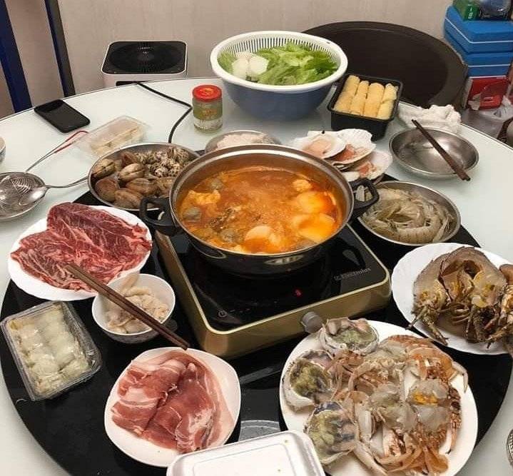 麥師傅海鮮及肉類燒烤到會 【極上海鮮滋選】海鮮火鍋套餐 | 生猛海鮮 | 12頭鮑魚 | 三點蟹 | 游水海蝦 | 瀨尿蝦 | 貴妃蚌 | 厚肉元貝 | 聖子皇 (4-6人) 4