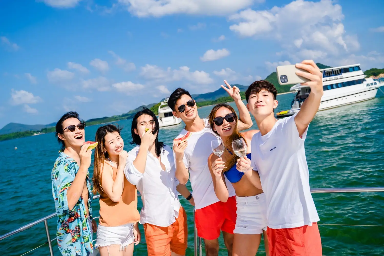 27739 [7月23日] 夏日遊艇Party一日團| 1日3餐| 無限暢飲| 逄周末出發! 1