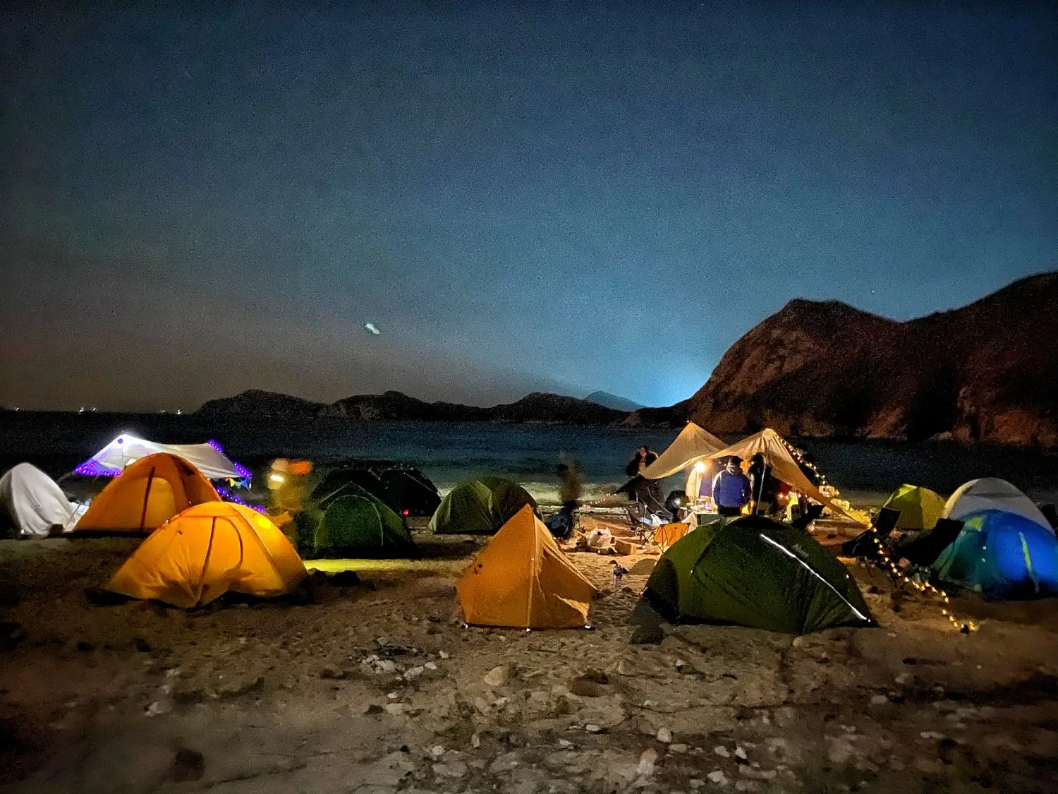 Paradise HK 【2 days 1 night Camping Experience for Beginner】Camping Experience X SUP board Experience  - with professional coach guidance 2