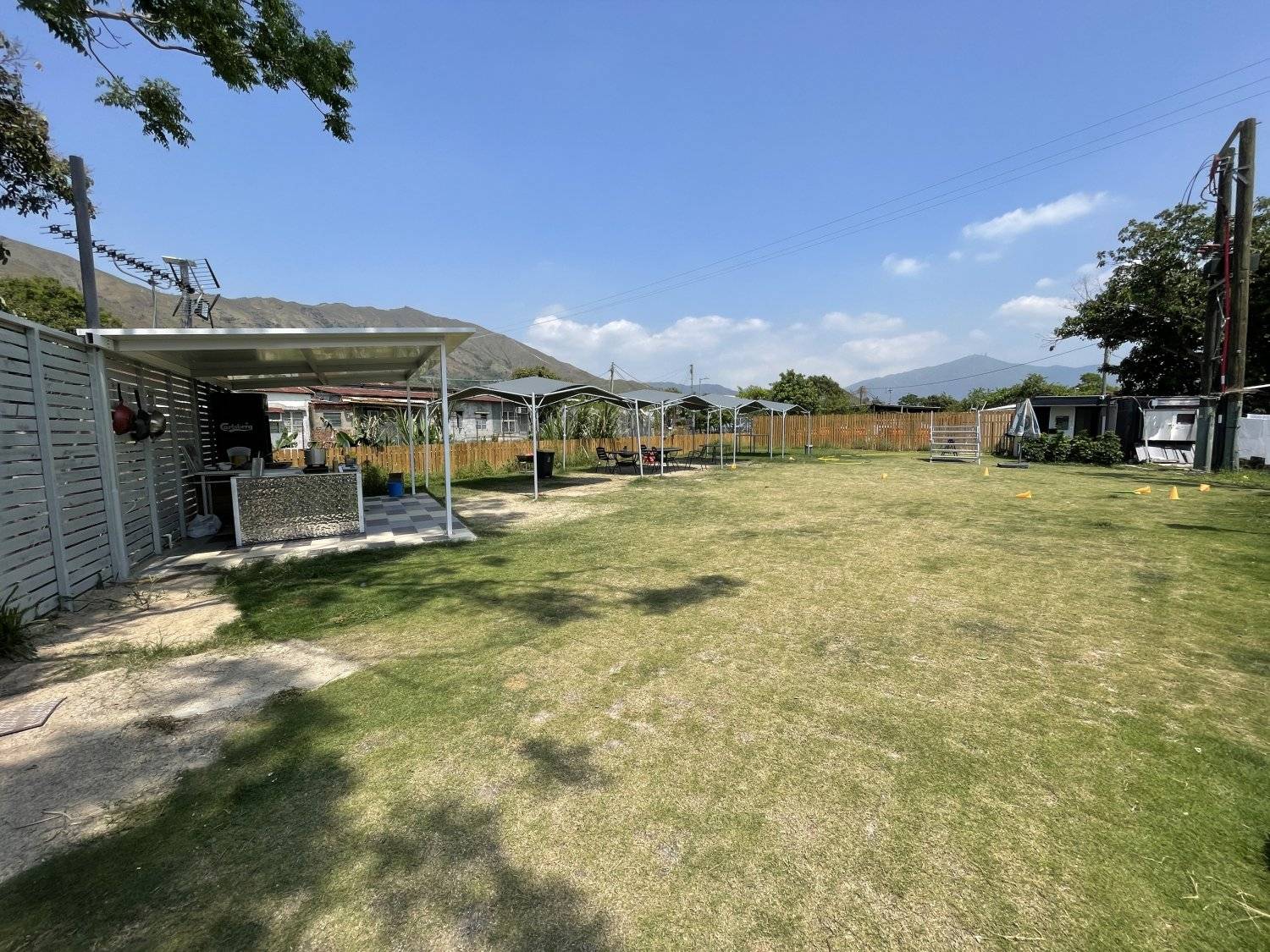 Park Nature 世外公園 - 觀星露營車 & 元朗露營車 【二萬呎戶外狗狗草地】6小時寵物派對草地租借套餐 2