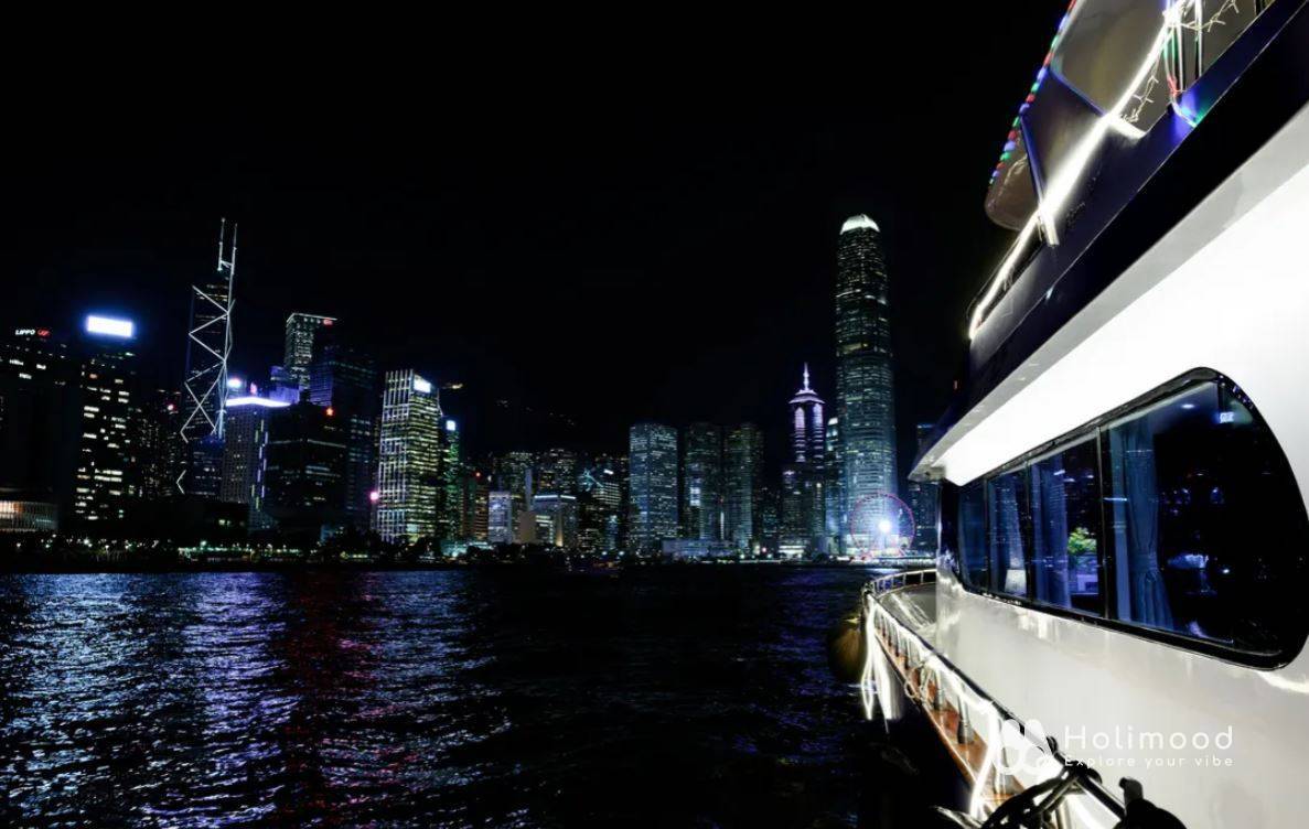 Holimood HK [Year of Snake] Chinese New Year Fireworks Yacht Tour Ticket 2