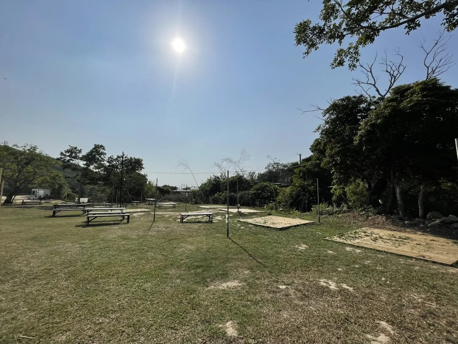 WE CAMP 元朗露營 - 15萬呎營地|豪華露營、汽車露營、塘景露營體驗 【汽車露營區A-Zone】【自扎營】租用營帳/汽車露營(1-3人) 16