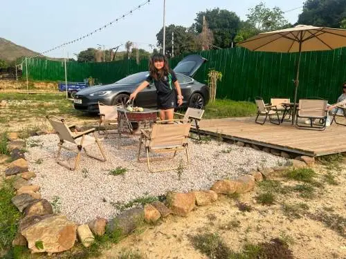 WE CAMP 元朗露營 - 15萬呎營地|豪華露營、汽車露營、塘景露營體驗 【超大草原C-zone】【自扎營】 車邊/露營Feel/豪華版BBQ/火鍋專用區/獨享場地 2