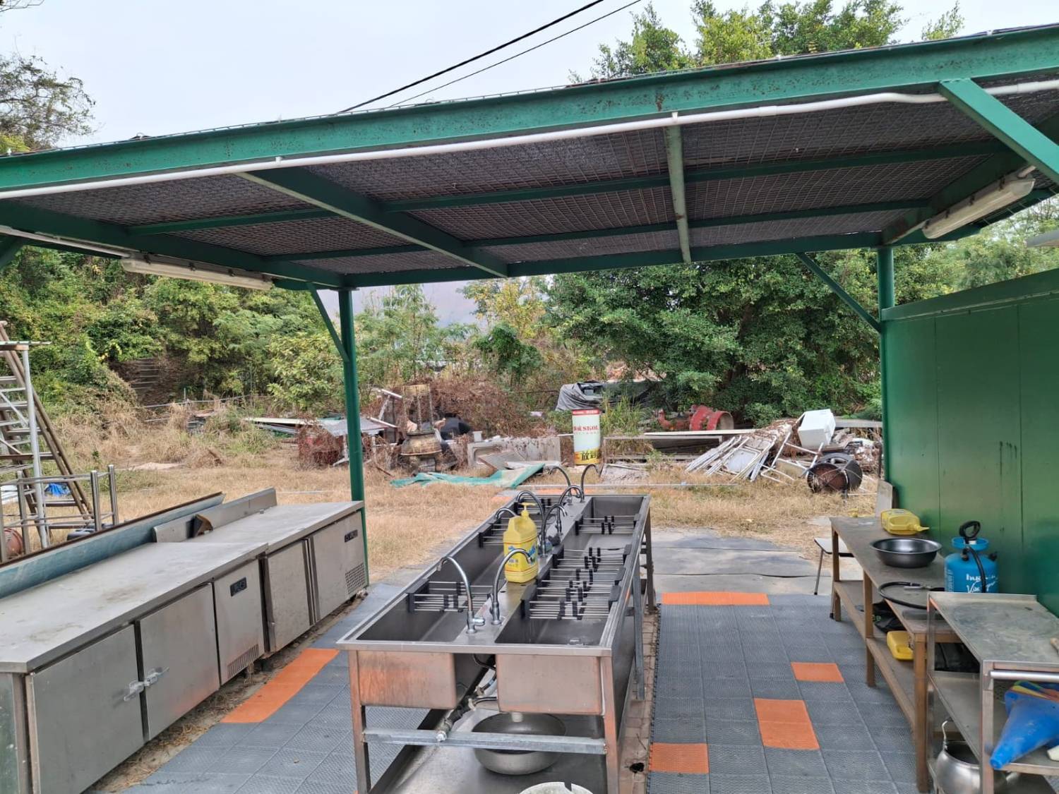 NutsCamping 【情侶好去處】錦田浪漫溫馨 2-4 人露營車｜私人花園 BBQ 9