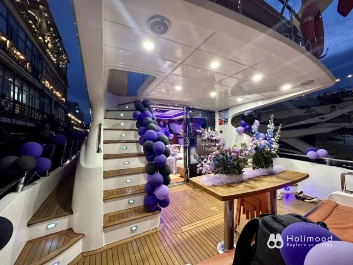 Holimood 圣鲸 [Pearl River Night Cruise] Luxury Yacht Birthday & Proposal Package 16