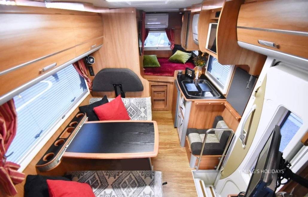Young's Holidays - Diving Tours, Self-Drive Trips, Japan Campervans 【Tokyo】Japan 6ppl RV Caravan 24 hours Rental Experience(JOHR) 11