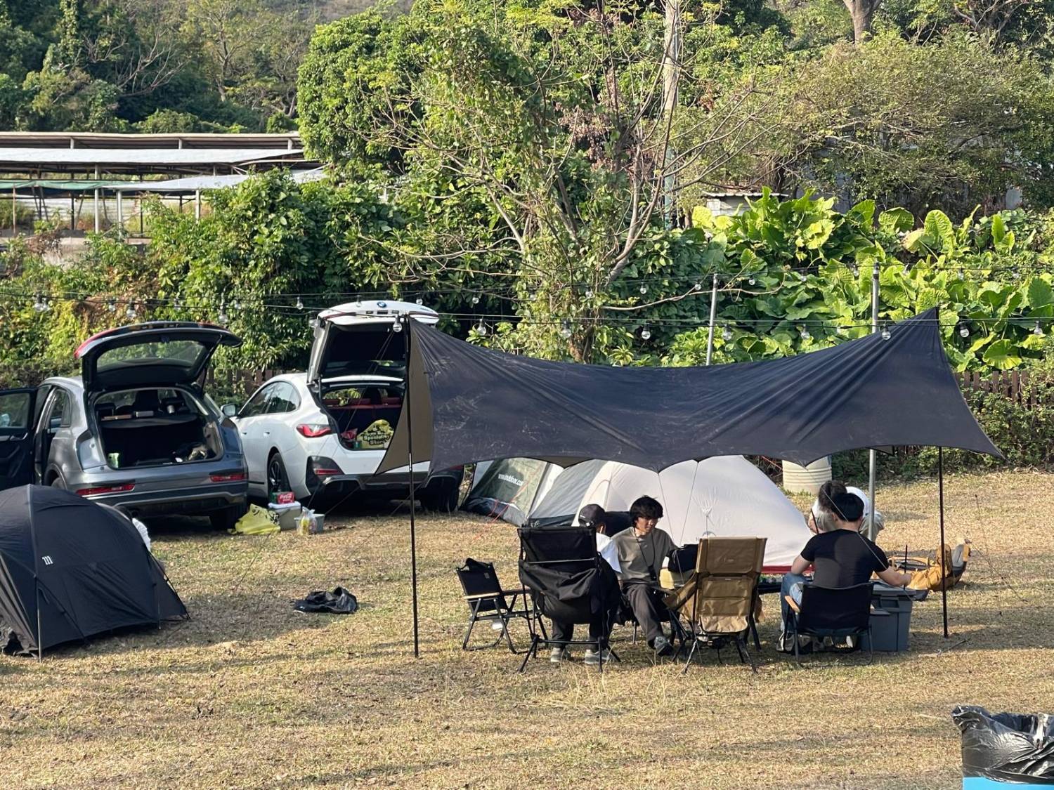 WE CAMP 元朗露營 - 15萬呎營地｜豪華露營、汽車露營、塘景露營體驗 【汽車露營區A-Zone】【自扎營】租用營帳/汽車露營(1-3人) 1