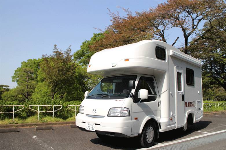 【日本露營及戶外活動旅行社】 LIVE.LAUGH.TRAVEL 【日本東北】【青森】【六人露營車】MARZA BONGO TRUCK MARS 2