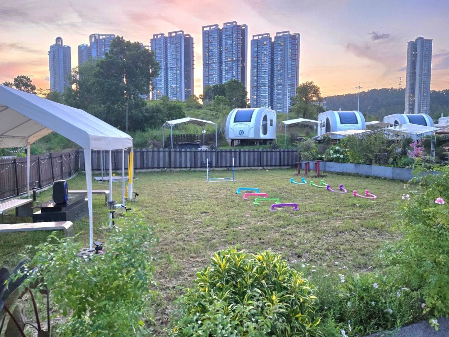 Park Nature Hillside | Starship Caravan·Glamping in Lin Ma Hang 【Pet-Friendly】🐶【Explorer X5】< 2-4 Pax > 10
