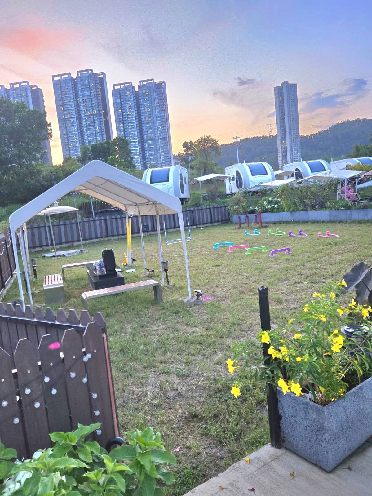 Park Nature Hillside | Starship Caravan·Glamping in Lin Ma Hang 【Pet Friendly】🐶【Explorer E7】<2-4 pax> 11
