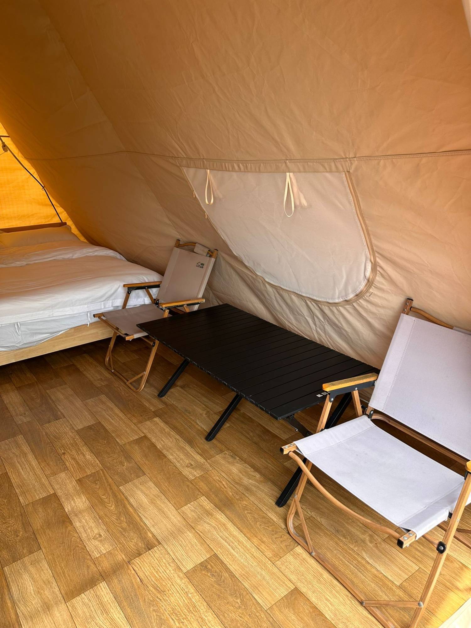 湖畔山谷 Lakeside Valley | 蓮麻坑豪華露營·帆船屋·星空營地 【蓮麻坑 Glamping 新場上架】- 山峰營 4