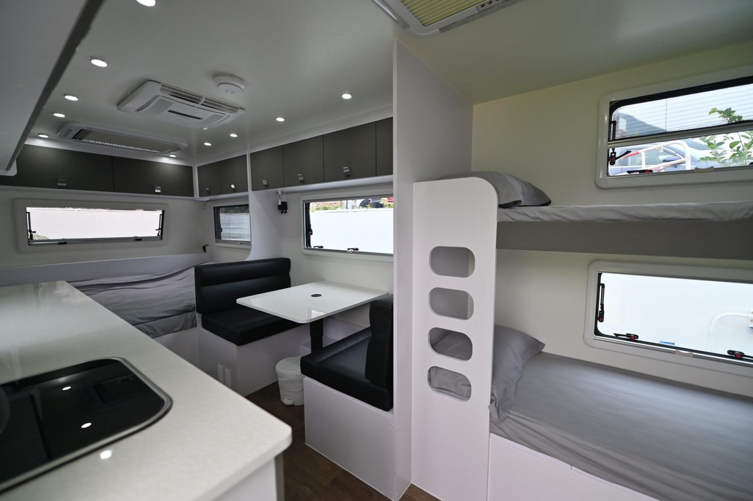 Tai Po Caravan - Lung Home | RV Camping·Luxury Camping House·Lung Mei Beach BBQ Site 【🐶Pet-Friendly🐱】Private BBQ Campsite with Tai Po Pet RV Alternative Camping Experience Package (2-5 People) 4