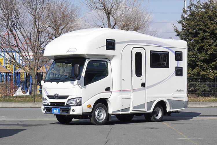 LIVE.LAUGH.TRAVEL 【北海道】六人日本露營車自駕遊租用體驗 (頂級車款-ZIL 520) 1