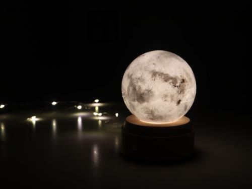 蠟製夢幻星球小夜燈