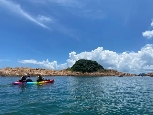 【相思灣獨木舟全日團｜綠蛋島玻璃水浮潛｜6小時慢活體驗｜6人即成團】